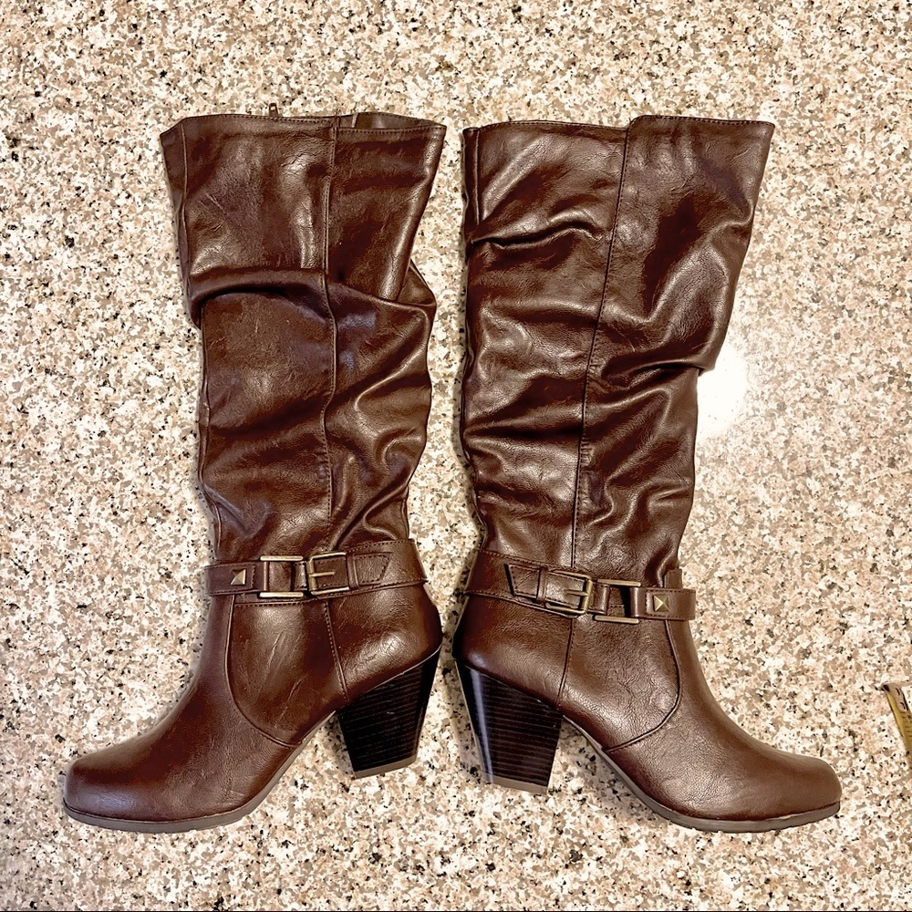 Bongo Faux Leather Studded Dark Brown Slouchy Tall Boots 3” Heels Sz 8.5